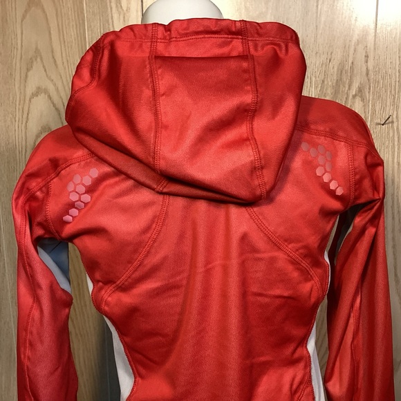 Mountain Hardware Windstopper Soft Shell Womens Hooded jacket size small - Picture 4 of 13